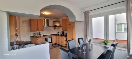 Foto 80qm-3 Rooms-Free Parking-Fast Wifi- Casa Bella 4