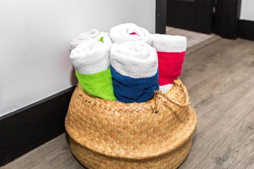 Foto Los Angeleses asuva majutusasutuse Spacious Luxury Villas in the heart of LA! Free parking and Jacuzzi galeriist