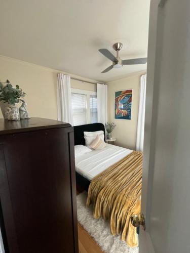 Ένα ή περισσότερα κρεβάτια σε δωμάτιο στο 3-bedrooms Residential Home