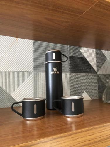 Příslušenství pro přípravu čaje a kávy v ubytování Quarto em Araras