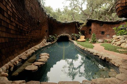 Πισίνα στο ή κοντά στο The Santa Barbara Whale House
