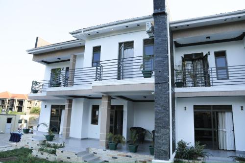 Gambar di galeri bagi JH Luxury Suites di Kampala