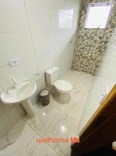 Koupelna v ubytování Casa em Pontal do Parana a 300m da Praia