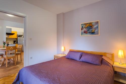 Apartments with parking space Losinj, Losinj - 2505