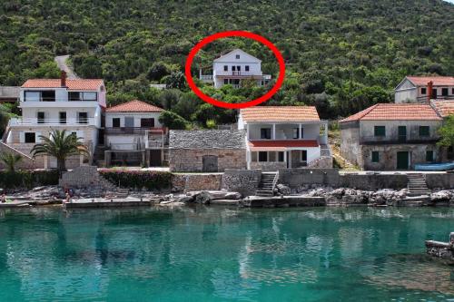 Apartments by the sea Cove Zarace - Gdinj, Hvar - 4597