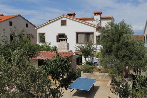 Apartments with parking space Losinj, Losinj - 7978