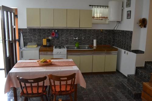 Apartments by the sea Losinj, Losinj - 11458