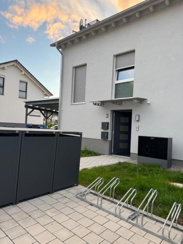 Το κτήριο όπου στεγάζεται  το διαμέρισμα