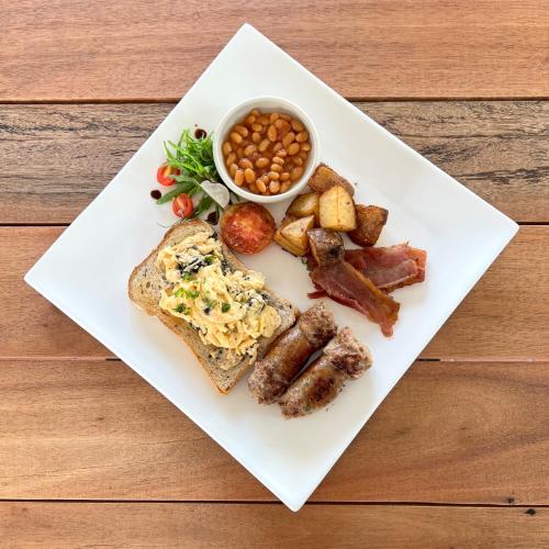 Eten bij of ergens in de buurt van het aparthotel

