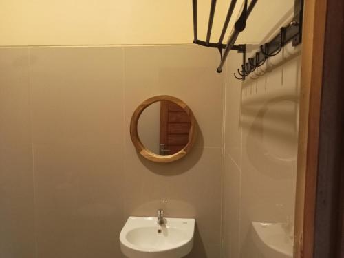 Koupelna v ubytování Bagus ayu Lovina homestay