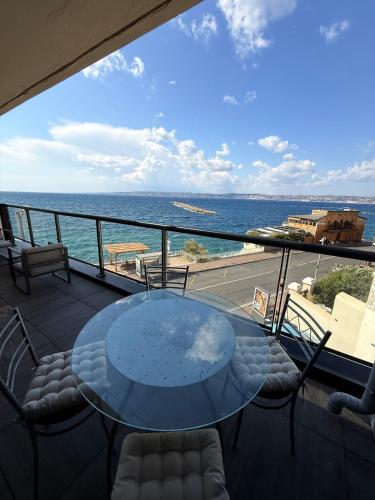 T2 Joyau de la Corniche, vue Mer Magnifique depuis la Terrasse