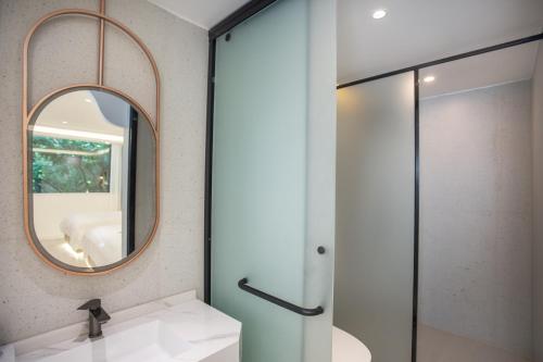 Ένα μπάνιο στο Your Love, My Homestay