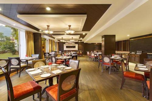 Restaurace v ubytování Aloha Ganges Apartments, Rishikesh