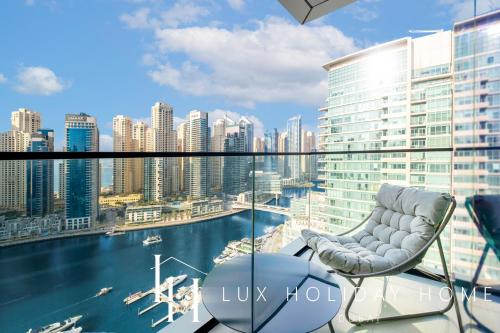 LUX The Vida Marina Residence 3