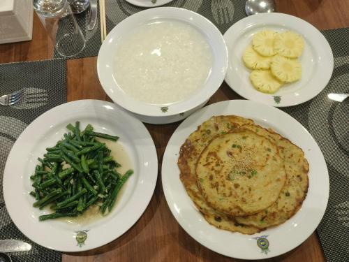 Φαγητό σε αυτό το ξενοδοχείο ή κάπου εκεί κοντά