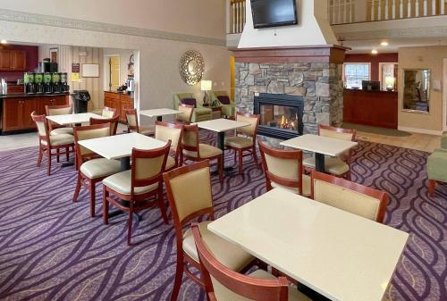 Χώρος καθιστικού στο Smart Suites, an Ascend Collection Hotel