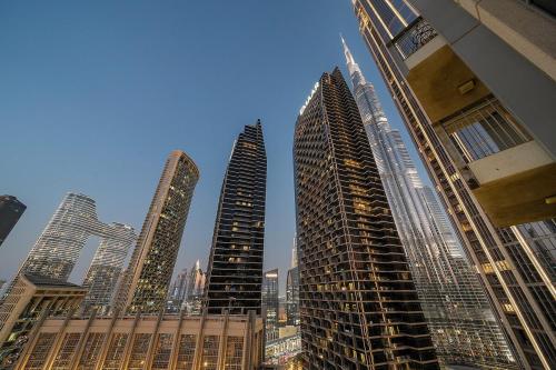 FIRST CLASS 1BR Downtown Elegance & Burj Khalifa