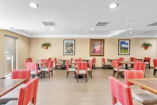 Restaurace v ubytování Comfort Suites Lakewood - Denver