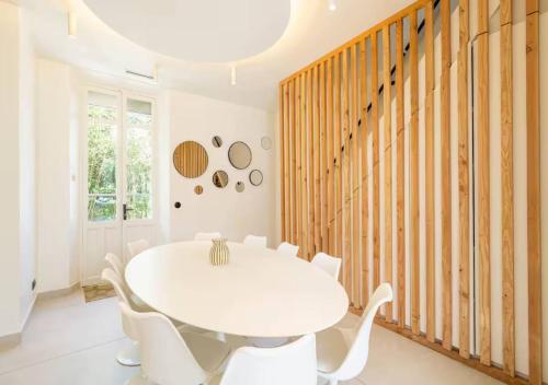 Villa Rosoliel - 250 m2 avec piscine, sauna et terrasse panoramique - Centre ville à 10 minutes à pieds