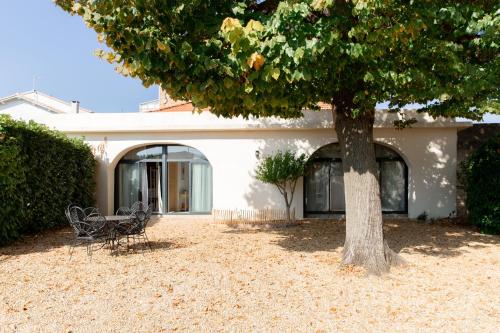 Το κτήριο όπου στεγάζεται  ο ξενώνας