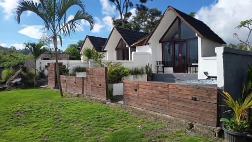 Zahrada ubytování Savana Bali Glamping