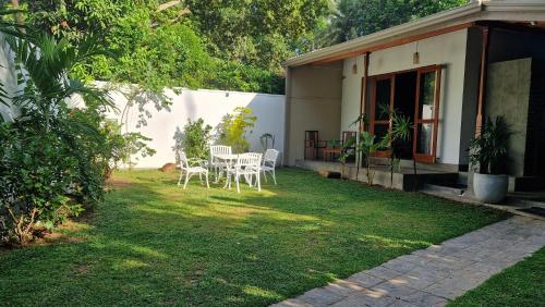 Vườn quanh Villa Bell Rose Hikkaduwa