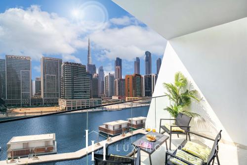 LUX The Modern Binghatti Canal Suite