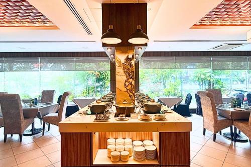 O zonă de relaxare la Hotel Shangri-la Kota Kinabalu