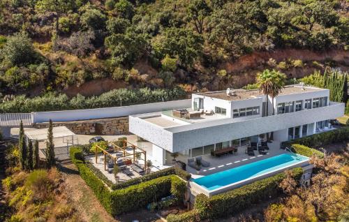 Gorgeous Home In Ojen With Sauna