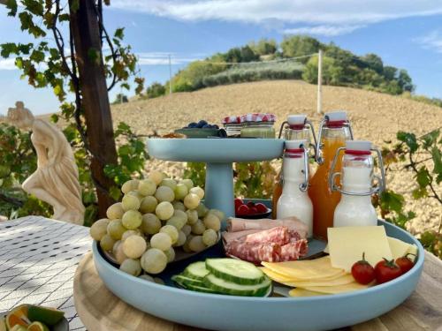 Jídlo v bed and breakfast nebo okolí