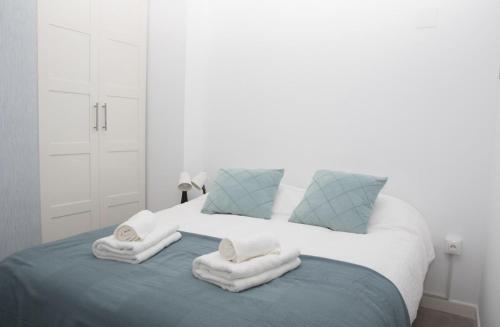 Málaga SEA Apartment Piscina - by N&N LUXE PROPERTIES