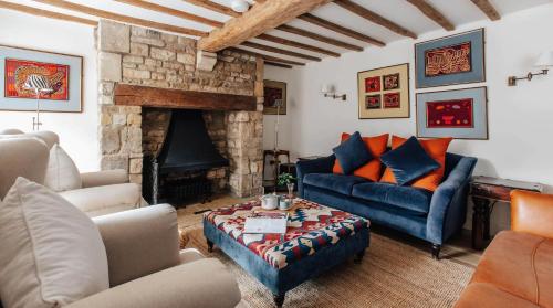 Χώρος καθιστικού στο Tranquil Country Escape 4BR Family Home Cotswolds AONB CHUST-TBH