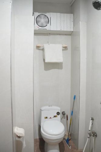 Ένα μπάνιο στο Grand Pearl Hotel