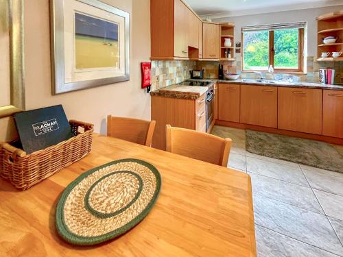 Η κουζίνα ή μικρή κουζίνα στο Foxglove Cottage 2 - Uk50020