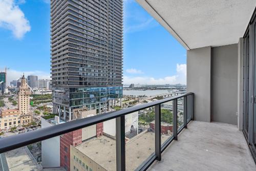 X Lounge-Contemporary Corner Residence photo 61
