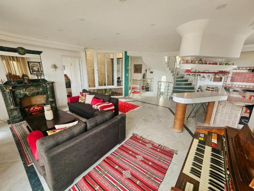 Khu vực ghế ngồi tại Le Chalet di Tabarka