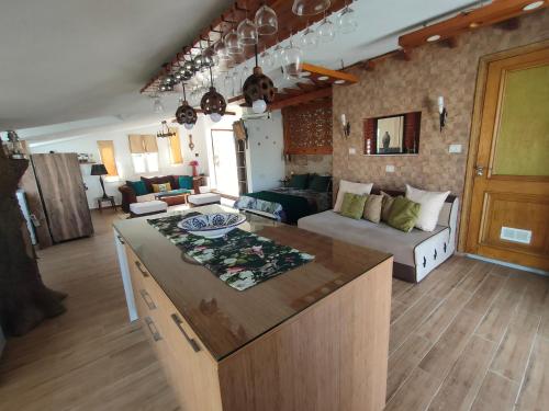 Η κουζίνα ή μικρή κουζίνα στο Loft mansardato con terrazza