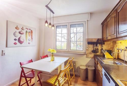 Kuchyň nebo kuchyňský kout v ubytování Haus mit großen Garten