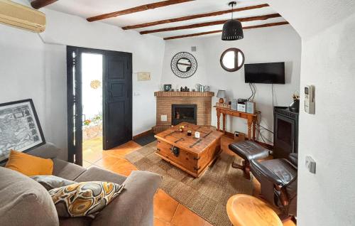 Μια τηλεόραση ή/και κέντρο ψυχαγωγίας στο Amazing Home In Montejaque