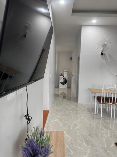 TV a/nebo společenská místnost v ubytování Villa Sea View PanWa