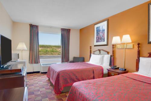 Ένα δωμάτιο στο Express Inn Harrisburg South New Cumberland