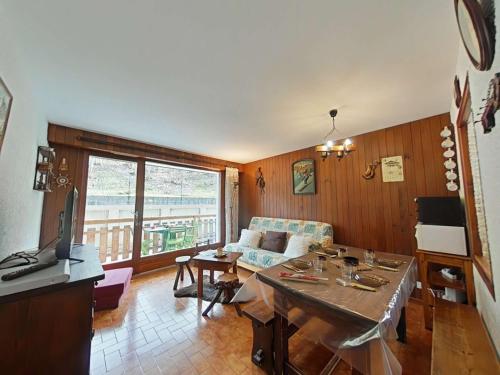 Studio cabine 4 pers. au pied des pistes avec parking - FR-1-241-227
