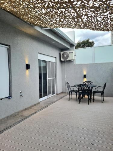 En balkon eller terrasse på Alquiler Temporario Dpto Lisandro 426