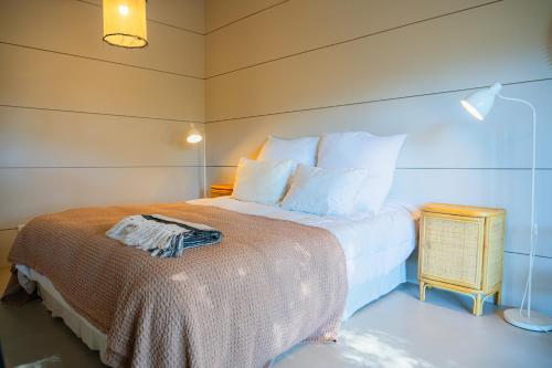 Postel nebo postele na pokoji v ubytování Charmant Cabanon en Provence