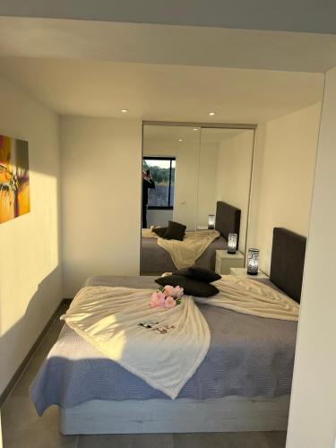 Appartement avec jardin et cuisine d'été