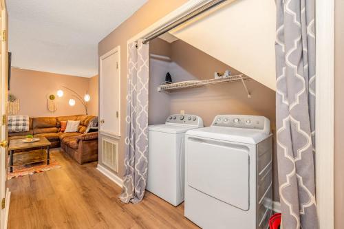 Fotografie z fotogalerie ubytování The Terry Sanford Guest House Apt C v destinaci Fayetteville