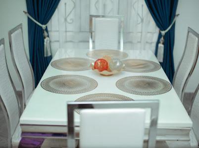 Φωτογραφία από το άλμπουμ του Royaltron apartment services στο Ιμπαντάν