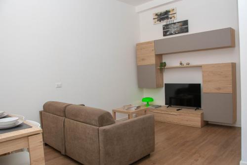 Cimiano Home