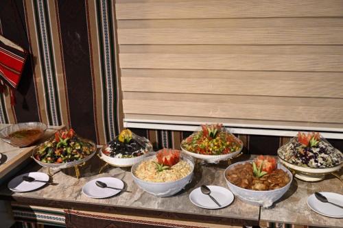 Φαγητό σε αυτό το ξενοδοχείο ή κάπου εκεί κοντά