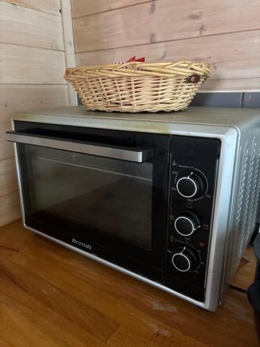 Η κουζίνα ή μικρή κουζίνα στο Chalet Doux Refuge - 1 à 6 personnes - Plaine des Palmistes